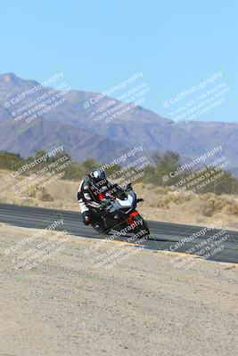 media/Jan-13-2025-Ducati Revs (Mon) [[8d64cb47d9]]/3-B Group/Session 3 (Turn 7 Inside)/